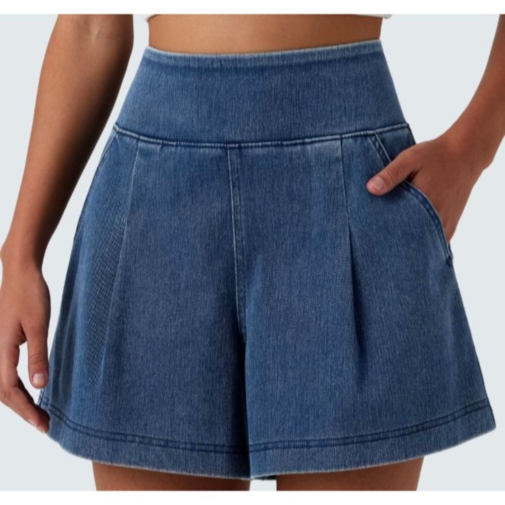 Halara Flex High Waisted Denim Casual Baggy Jean Shorts with Pockets Size Medium